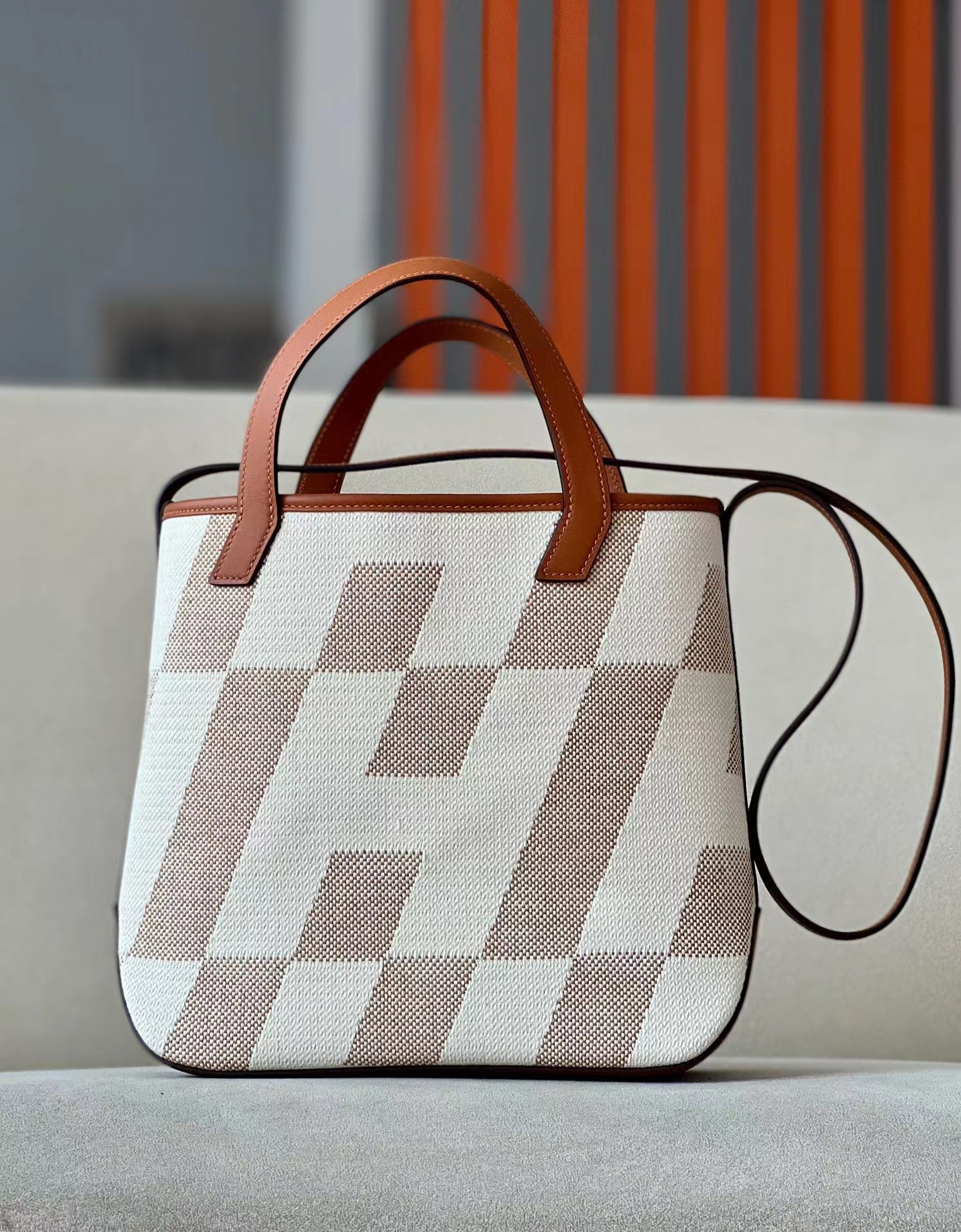 Hermes cabas27帆布包代購級，全手工縫線工藝！(圖1)
